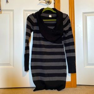 Venus striped dress